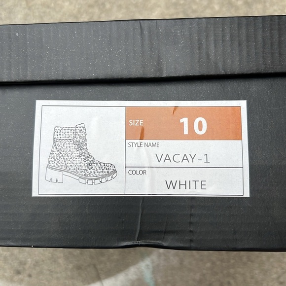 LILIANA boots - Picture 10 of 10